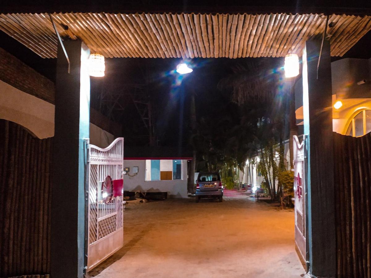 Hotel Jungle Palace Resort Umaria  Екстер'єр фото