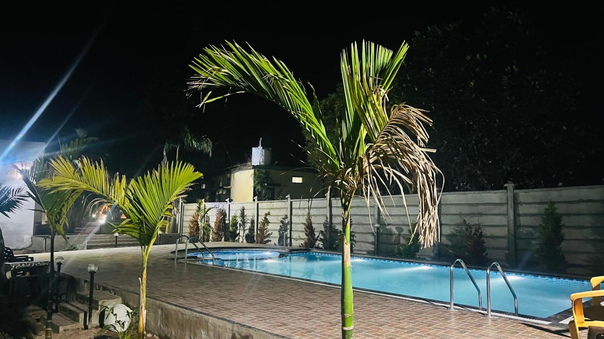 Hotel Jungle Palace Resort Umaria  Екстер'єр фото